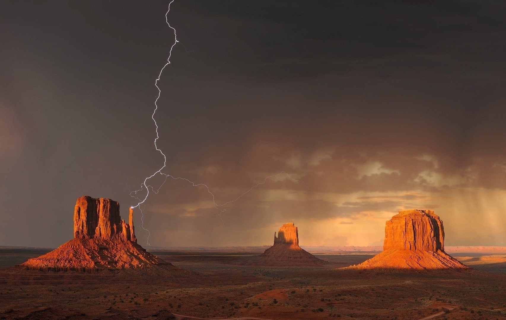 How to Do Lightning Photography in Daytime