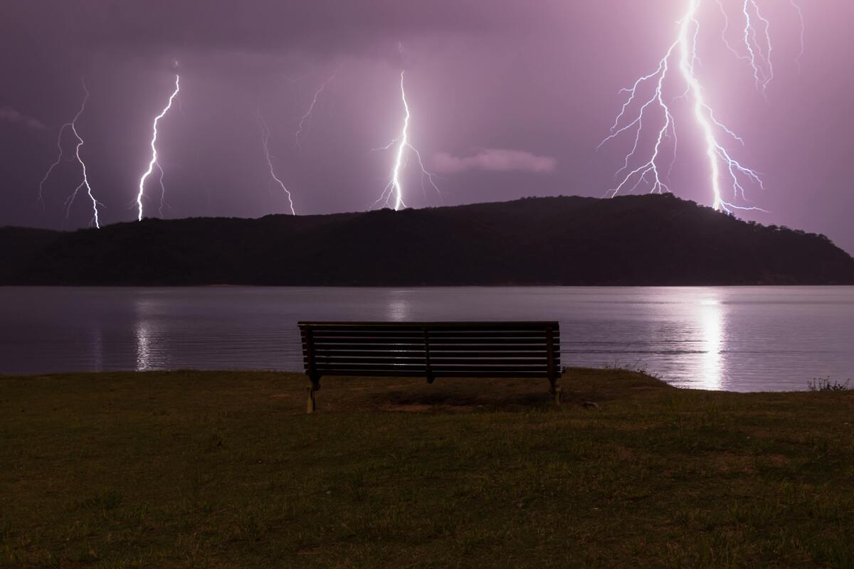 How to Photographing Lightning